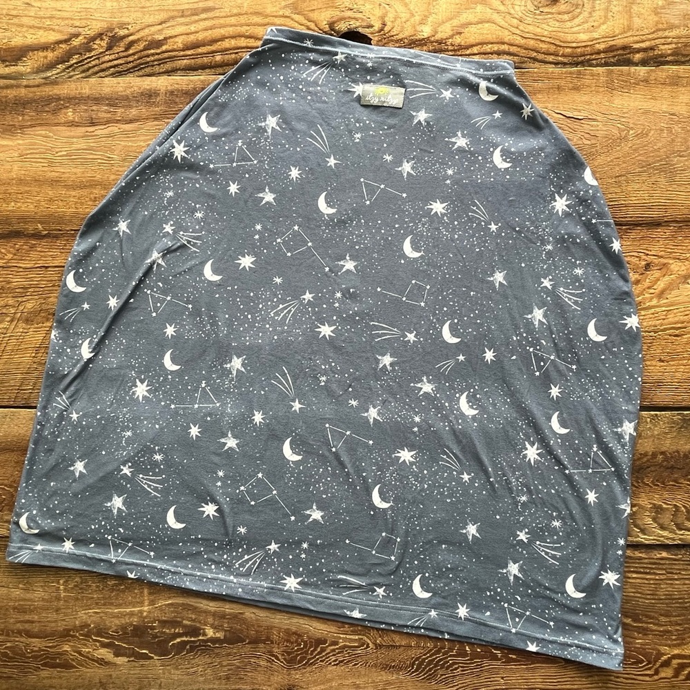 Itzy Ritzy Gray Star and Moon Patterned Cape